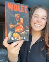 Wolf.e by @authorpaisleyhope This was one of my top reads in September and Gabriel  Wolfe with his dirty mouth ( and 🪜) was my top September book boyfriend 😏  I've needed to