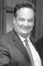 Enrico Bertero è il nuovo sindaco ha battuto Galeazzo per 351 voti I  Consiglieri della prossima legislatura La Biennale chiude