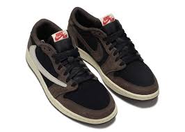 Travis scott's air jordan 1 low begins with dark black leather paneling for most of the shoe, overlayed with dark mocha brown around the check out the new pictures below for a better look, and stay tuned to justfreshkicks for more cactus jack air jordan news. Travis Scott X Air Jordan 1 Low Cq4277 001 Release Date Sole Collector