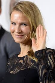 Лауреат двух премий «оскар» (2004, 2020) и bafta (2004, 2020), четырёх премий «золотой глобус» (2001, 2003, 2004, 2020). Renee Zellweger Is Now Completely Unrecognizable Entertainment Tonight