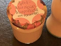 Apfel Marzipan Marmelade Mit Amaretto Von Happybj Chefkoch Rezept Apfelmarmelade Marmelade Marzipan