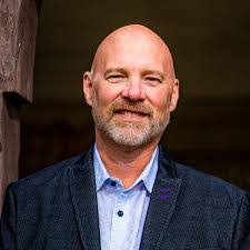 Daniel Carcasson's Instagram, Twitter & Facebook