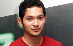 He was a vj for mtv indonesia. Is Evan Sanders Gay