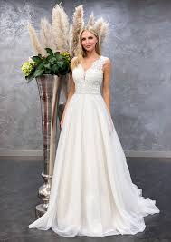Vera wang ist die erste wahl der stars. Amera Vera Brautkleider Angelex Princess In Singen