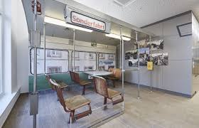 Innenausbau Buroeinrichtung Volksbank Volksbankkarlsruhe Sbbereich Interiordesign Ergonomieamarbeitsplatz Aku Innenarchitektur Moderne Banke Innenturen