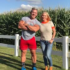 Ifbb professional bodybuilder andy haman known for his incrediable strength and massive muscular body is one of the fans most popular. Z6r9ly7hckyfmm