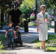 Andrew form is one of the successful producers in the hollywood industry. Jordana Brewster Feiert 40ten Geburtstag Mit Sonntags Spaziergang Mit Ehemann Andrew Form Und Ihre Zwei Sohne Aktuelle Boulevard Nachrichten Und Fotogalerien Zu Stars Sternchen