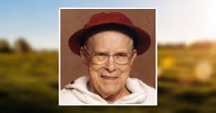 Dustin Pottorff's Instagram, Twitter & Facebook