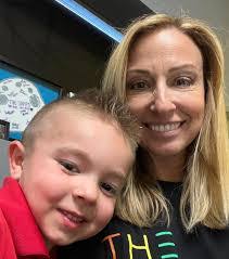 Jillian Eubanks's Instagram, Twitter & Facebook