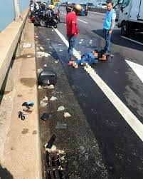 The penang chief minister is urging the penang bridge and sultan abdul halim mu'adzam shah concessionaires to review the safety standards of their guardrails, following a an suv went over the guardrails at the penang bridge and into the sea after being hit by another vehicle on 20thjanuary. Motorcyclist Killed In Accident On Penang Bridge Dui Suspected
