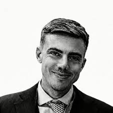 I'm looking for the most talented Director of Marketing in SaaS to lead our  growing, fully remote team and I need your help! 🙏 Help me spread the word  by sharing this