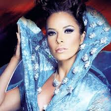 Listen to Gloria Trevi