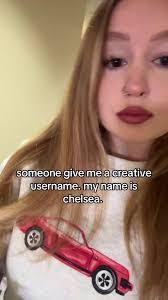 Chelsea Sawyer's Instagram, Twitter & Facebook