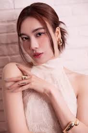 Diễn viên Tăng Huỳnh Như: Nàng thơ của Nhan Phúc Vinh cắt phăng mái tóc dài,