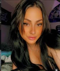 Seeking server or bartender job in Tampa, FL