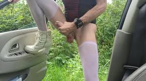 Exhibition aire dautoroute avec routiers voyeur