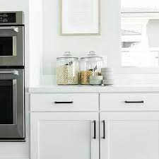 Selecting kitchen cabinet hardware is like choosing the perfect statement piece of jewelry. Oil Rubbed Bronze Kitchen Cabinet Hardware Design Ideas