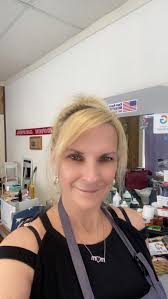 Haircuts and family specials at Poppy's Barber Shop in Luray, VA