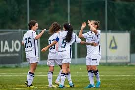 Sporting e benfica venceram este sábado os respetivos jogos na zona sul do campeonato nacional de futebol feminino e continuam separados. Famalicao Equipa Feminina Comeca Luta Pelo Titulo Nacional Com O Sporting Cidade Hoje