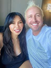 Lindsay Fortin's Instagram, Twitter & Facebook