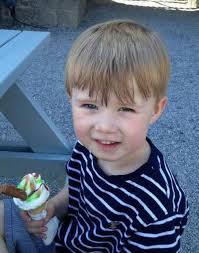 God works in wonderful and mysterious ways. Today I took my kiddos to eat  lunch a Jimmy's Café and like always we had the best service. I do have a  little boy