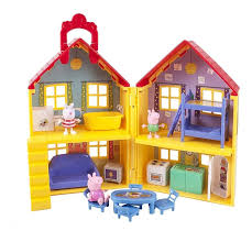 Todos los charcos se han congelado, por lo que los dos deben pensar en otras maneras de entretenerse. La Tienda De Lulu Peppa Pig Casa De Juguete Set De Juego Casa Peppa Pig 240 000