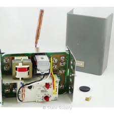 High limit opens burner circuit only. Honeywell L8124a1015 120v Triple Aquastat Relay