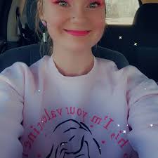 Today being 1st of August i take this regard to wish you all a happy  girlfriend's Day ,feel loved love from Maya_classic crotche ,this is your  day girls it's such an honour