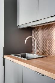 Appartement Versailles 40 M2 A La Deco Branchee Amenagement Interieur Cuisine Ouverte Sur Salon Decoration Maison