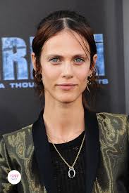 aymeline-valade-valerian-and-the-city-of-a-thousand-planets-premiere-in-los-angeles-07-17-2017-1  copy