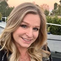 Melissa Miner's Instagram, Twitter & Facebook