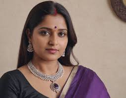 Indoor photoshoot In frame : Sunitrivishai Patel Makeup : Liza di Captured  by : Ratan Direction by : Arka (Kcom) @highlight