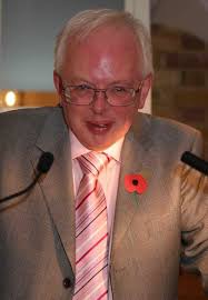 Ali Karim and Mike Stotter report From The Crime Writer's Association  Dagger Awards 2005