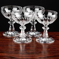 4 Likorschalen Likorglaser Eierlikorglaser 9 5 Cm Schliff Vintage Glaser Reuse In 2020 Vintage Glaser Likorschalen Antike Glaser