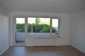 Hallo, wir sind familie hoffmann und sind auf der suche nach einer mietwohnung. 2 Zimmer Wohnung Zu Vermieten Robert Koch Strasse 12a 23843 Bad Oldesloe Stormarn Kreis Mapio Net