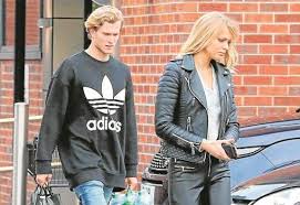 Borussia dortmund liverpool fc loris karius. En Busca De La Mujer Que Consuela A Loris Karius