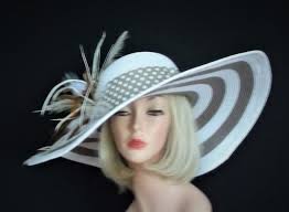White And Taupe Feathered Hat Kentucky Derby Hat Garden Etsy Derby Hats Feather Hat Kentucky Derby Hat