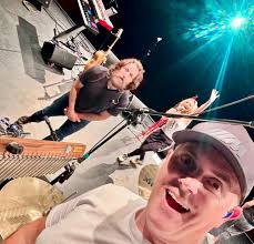 The weekend that was.. @alburyentertainmentcentre and  @wangarattaperformingartscentre. #australianfleetwoodmac #singers #mic  #livemusic #femalevocalist #music #musicproduction #100percentlive  #fleetwoodmactribute #singer #drummer