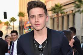 Enchanting brooklyn joseph beckham holds british nationality and as a calling he is model and photographer. Brooklyn Beckham Bio Age Height Girlfriend Instagram 2021