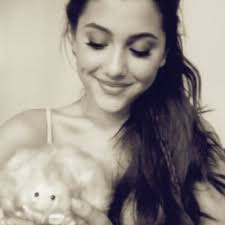 Ariel Quinn Campbell (@arielquinnC)