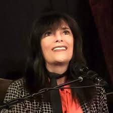 Evie Sands's Instagram, Twitter & Facebook