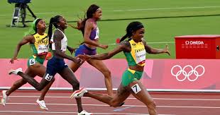 She completed the sweep in the 100 and 200m in consecutive olympic games. Pgksg5kozjdx M