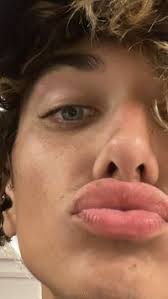 Julia Seals (julia_seals21)