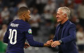Дешам дидье (didier deschamps) футбол главный тренер франция 15.10.1968. Dide Desham Byli Blizki K Tomu Chtoby Zabit Germanii Vtoroj Gol Plejmejker