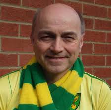 Norwich City fan David to sing