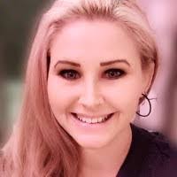 Linda Siemer's Instagram, Twitter & Facebook