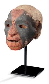 CRÂNE SURMODELÉ, ARCHIPEL DES VANUATU, MÉLANÉSIE