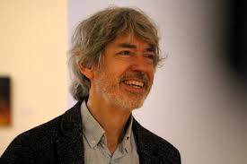 Tomás Serrano, uno de los mejores viñetistas gráficos del país, muestra su  obra en Alcalá de Henares