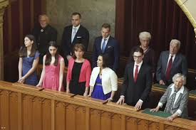 Información, novedades y última hora sobre viktor orban. Index Belfold Itt Van Azoknak A Magyar Politikusoknak A Listaja Akiket Megfigyelt A Kinai Hirszerzes