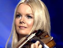 Máiréad Nesbitt (@Maireadnesbittcelticviolinist) • Instagram Photos And  Videos